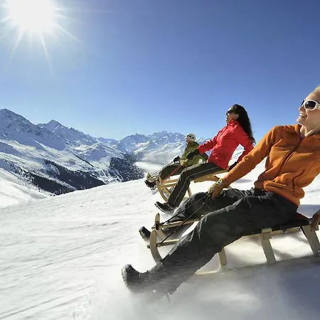Rives Reines 2 * Champéry
